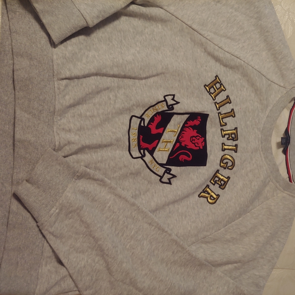 Tommy Hilfiger sweatshirt